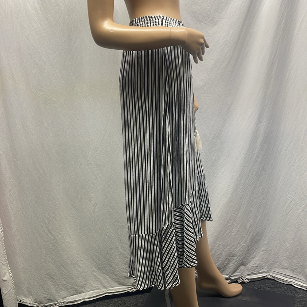 Pink Laundry Black & White Striped Midi Skirt - Picture 3 of 7